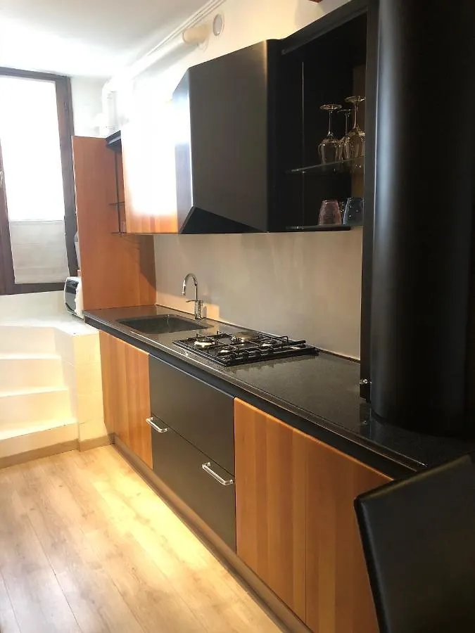 Piazza Erbe Suites Verona
