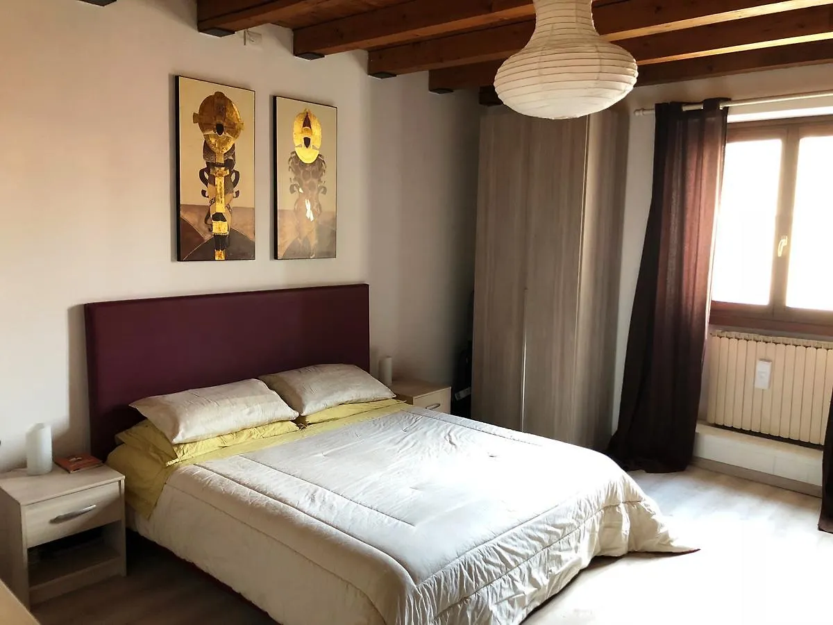 Piazza Erbe Suites Verona Bed & Breakfast